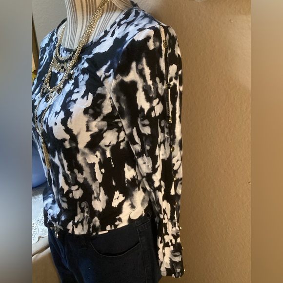 Spense Monochrome Abstract Pattern Top Size M - Picture 2 of 14